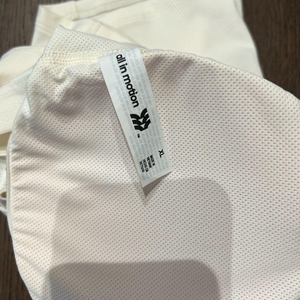 White Athletic Ribbed Racerback Bra / Crop Top - Picture 3 of 3